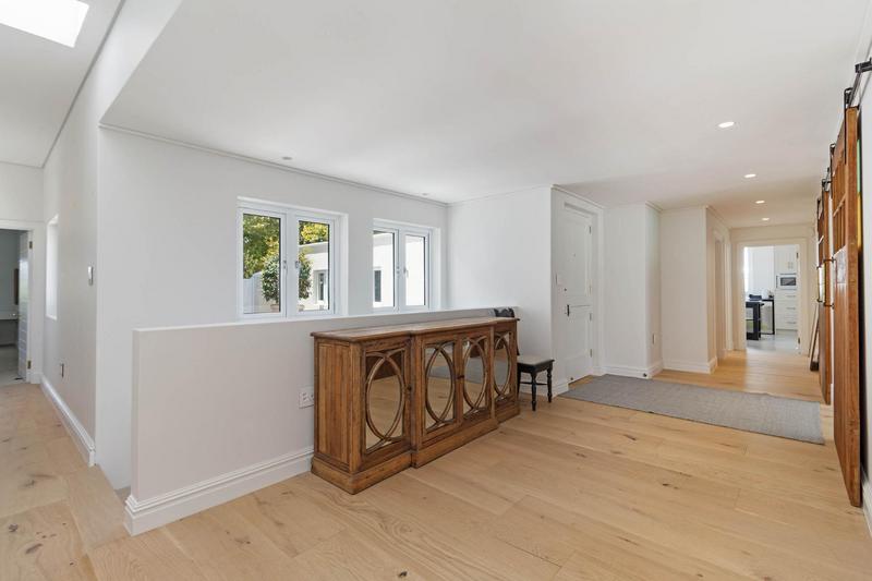 To Let 5 Bedroom Property for Rent in Steenberg Estate Western Cape